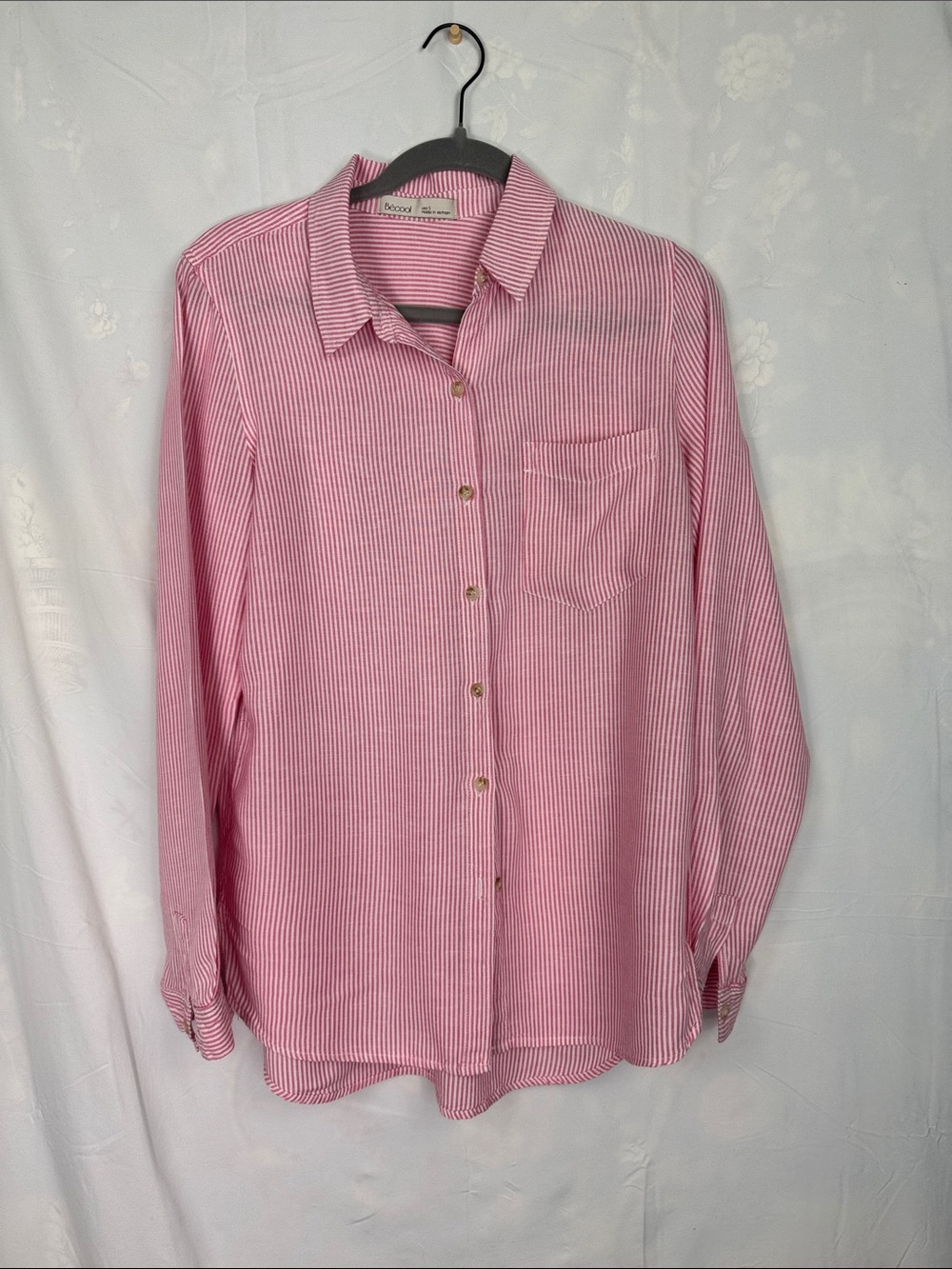 BE COOL Pink Striped Women's Button-Down Shirt